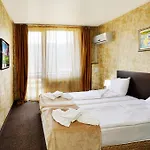 Select Hotel