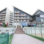 Select Hotel