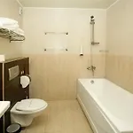 Select Hotel 4*
